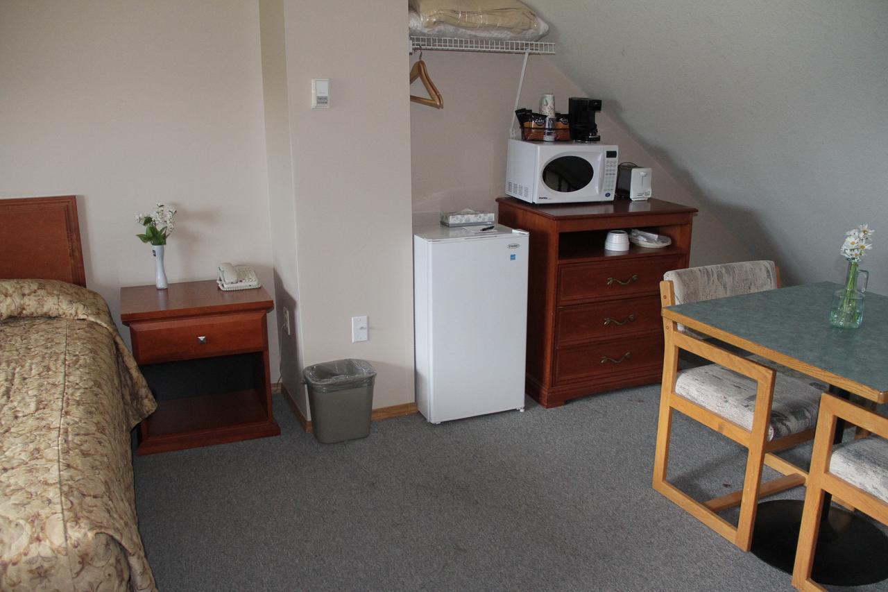 Garden Court Motel Manning 外观 照片
