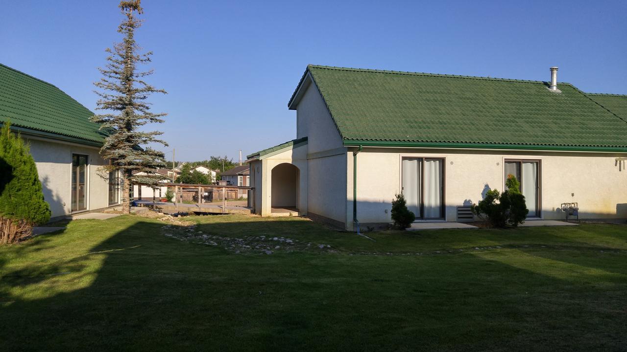 Garden Court Motel Manning 外观 照片